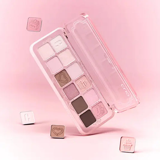 CLIO Pro Eye Palette Air main des 1