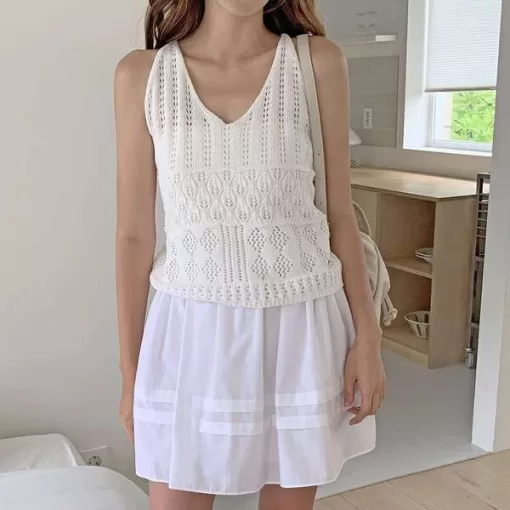 ON KSTYLE Loeve Crochet Knit Bustier Ivory Vest